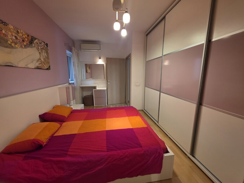 Titan, 15 minute metrou, complex Rasarit de Soare, loc parcare